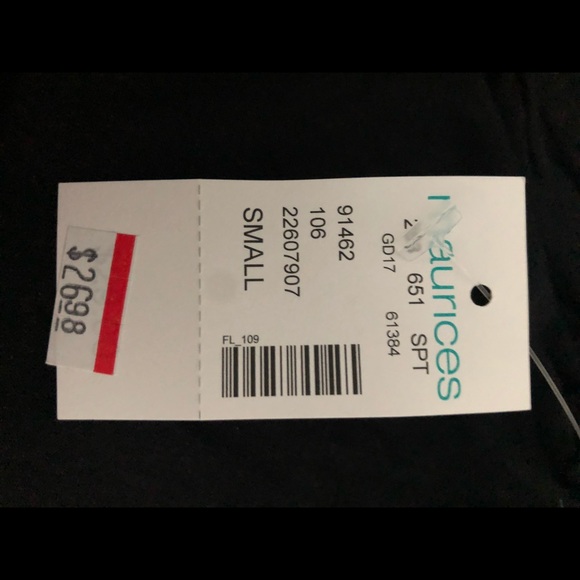 😁 Black tank top with gold studs on the front by - Picture 4 of 6